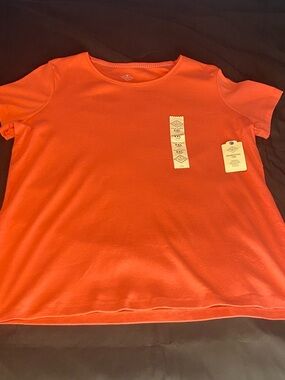 Women's Short Sleeve Shirt by St John’s Bay Size XXL New with Tags. Claret Red.